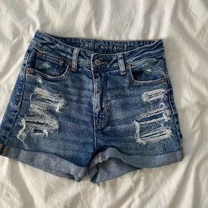 ❌SOLD❌ American Eagle Mom Short